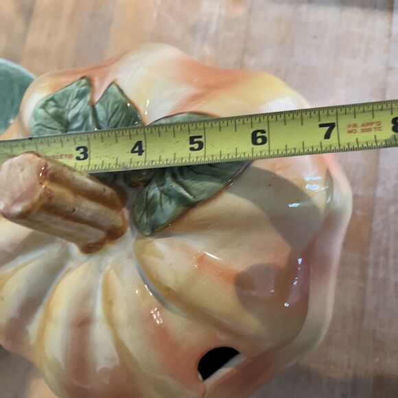 HARVEST Ceramic Lidded Pumpkin Shaped Soup Tureen and Serving Plate - Picture 9 of 10